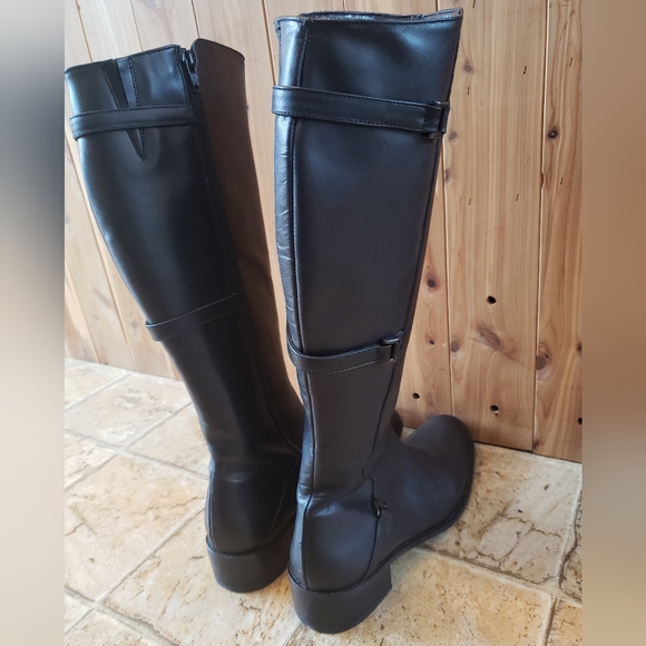 Hight Boots - Picture 3 of 5